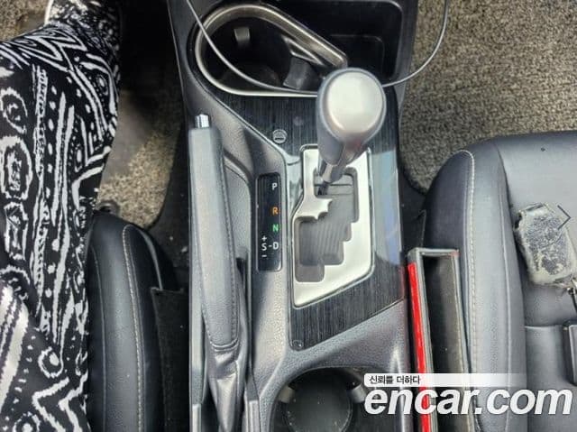 Toyota RAV4 2018 — Şəkil 5/15