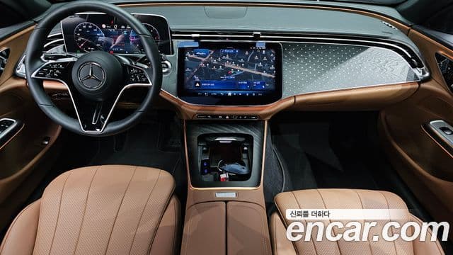 Mercedes-Benz E-Class 2025 — ფოტო 7/20