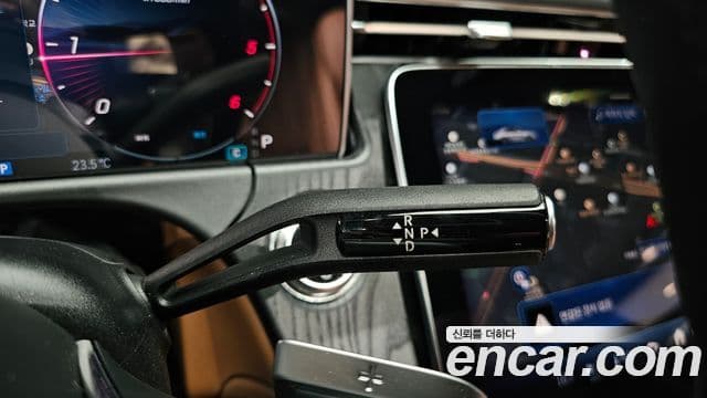 Mercedes-Benz E-Class 2025 — ფოტო 9/20