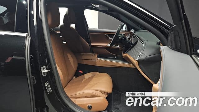 Mercedes-Benz E-Class 2025 — ფოტო 10/20