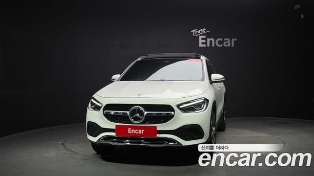 Mercedes-Benz GLA-Class 2021 — Şəkil 3/20