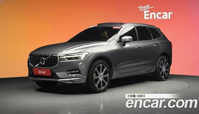 Volvo XC60 2018 — ფოტო 1/20