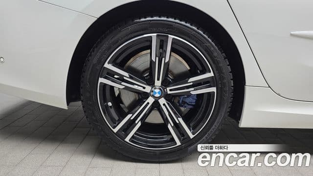 BMW 3 Series 2024 — Photo 4/31