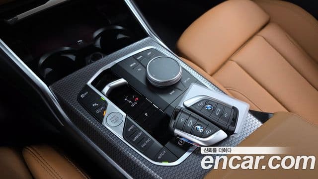 BMW 3 Series 2024 — Photo 22/31
