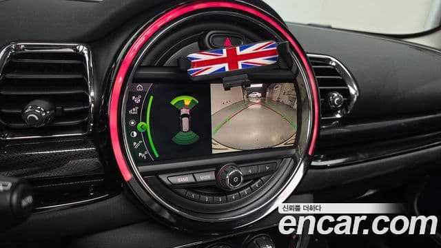 Mini Cooper D Clubman 2020 — ფოტო 14/20