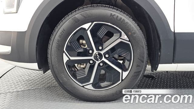 Kia Niro 2022 — ფოტო 5/20