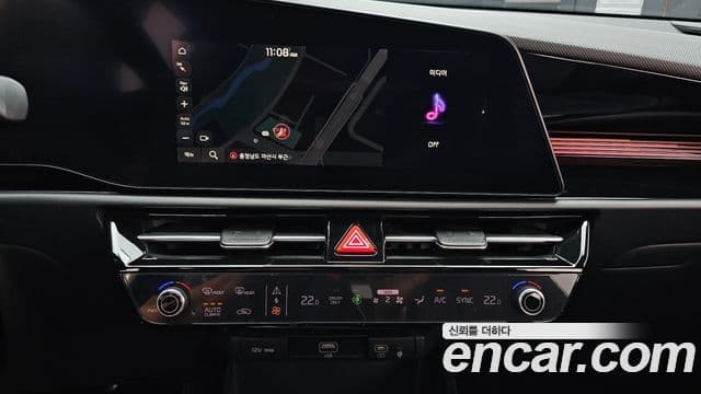 Kia Niro 2022 — ფოტო 16/20