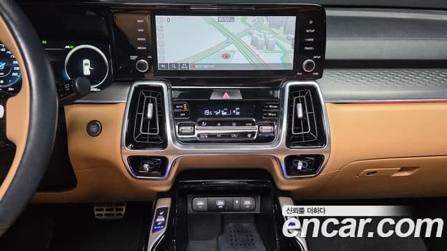 Kia Sorento 2022 — ფოტო 14/20