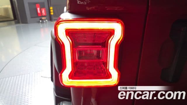 Jeep Wrangler 2021 — Photo 4/30