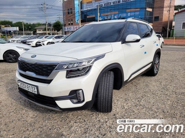 Kia Seltos 2020 — ფოტო 9/16