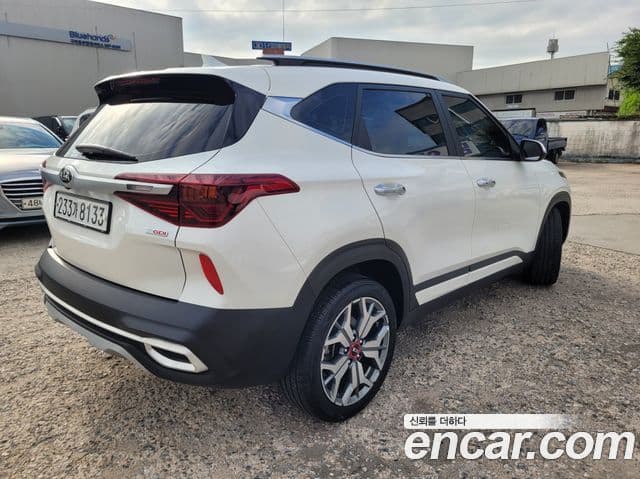 Kia Seltos 2020 — ფოტო 1/16