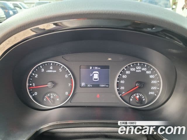 Kia Seltos 2020 — ფოტო 6/16