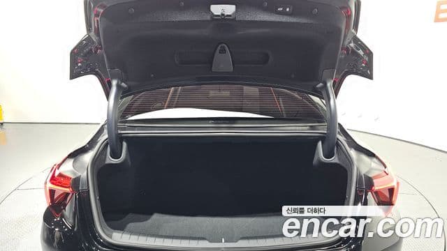 Kia K8 2023 — Photo 4/20