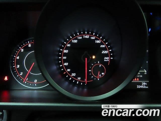 Hyundai Avante 2021 — ფოტო 7/20
