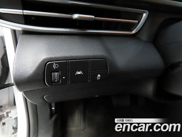 Hyundai Avante 2021 — ფოტო 14/20