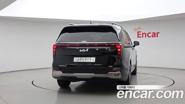 Kia Carnival 2024 — ფოტო 4/20
