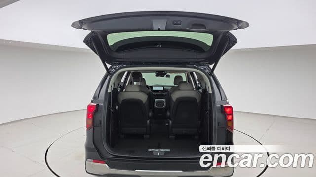 Kia Carnival 2024 — ფოტო 20/20