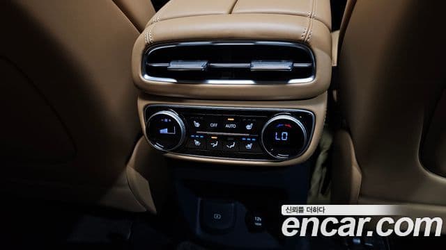 Genesis GV80 2020 — ფოტო 19/20