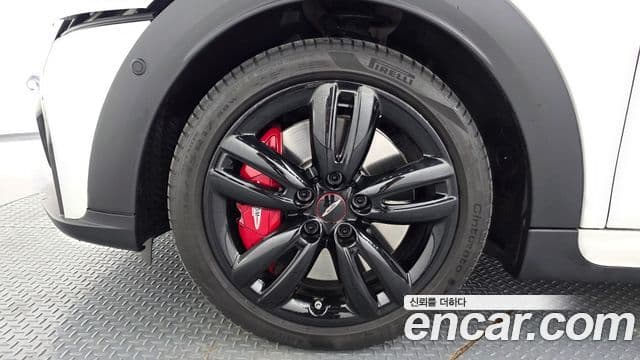 Mini Cooper S Convertible 2024 — ფოტო 4/20