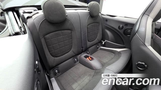 Mini Cooper S Convertible 2024 — ფოტო 12/20