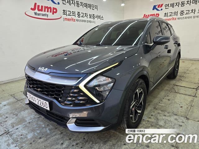 Kia Sportage 2021 — ფოტო 16/16