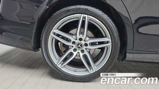 Mercedes-Benz E-Class 2019 — Şəkil 5/20