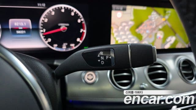 Mercedes-Benz E-Class 2019 — Şəkil 17/20