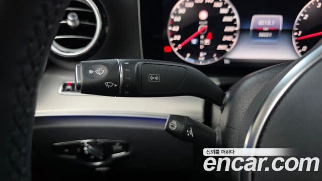 Mercedes-Benz E-Class 2019 — Şəkil 20/20