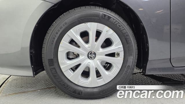 Toyota Prius 2021 — Şəkil 5/20