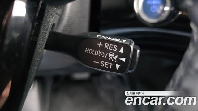 Toyota Prius 2021 — Şəkil 14/20