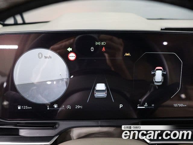 Kia Carnival 2024 — ფოტო 5/20