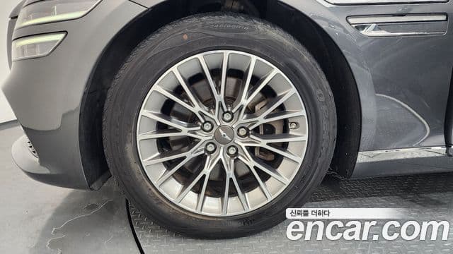 Genesis Electrified G80 2021 — фото 5 из 20