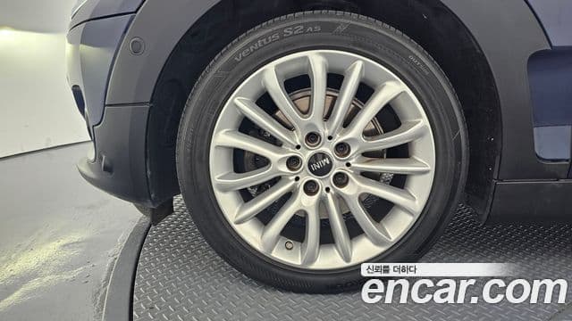 Mini Cooper Clubman 2019 — Şəkil 5/20