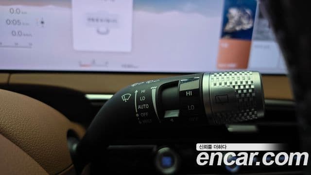Genesis GV70 2024 — ფოტო 25/32