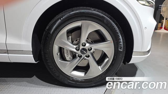 Genesis GV70 2024 — ფოტო 2/32