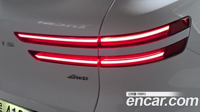 Genesis GV70 2024 — ფოტო 10/32