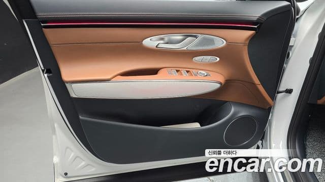 Genesis GV70 2024 — ფოტო 32/32