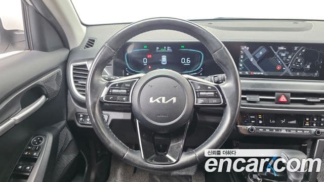 Kia Seltos 2022 — Şəkil 13/20