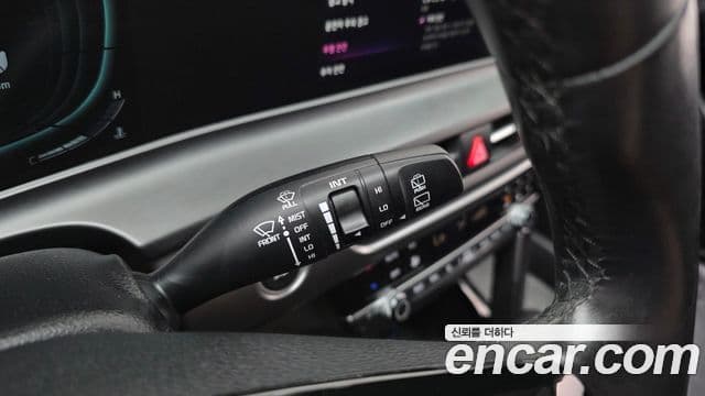 Kia Seltos 2022 — Şəkil 17/20