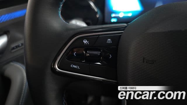 Renault Samsung Grand Koleos 2025 — Фото 17/20