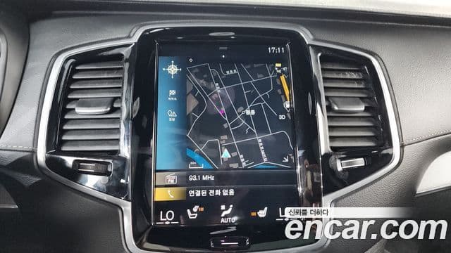 Volvo XC90 2021 — ფოტო 12/20
