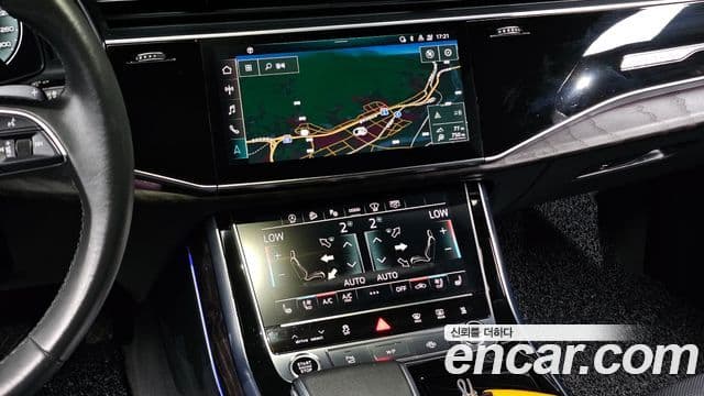 Audi Q7 2022 — Şəkil 14/20