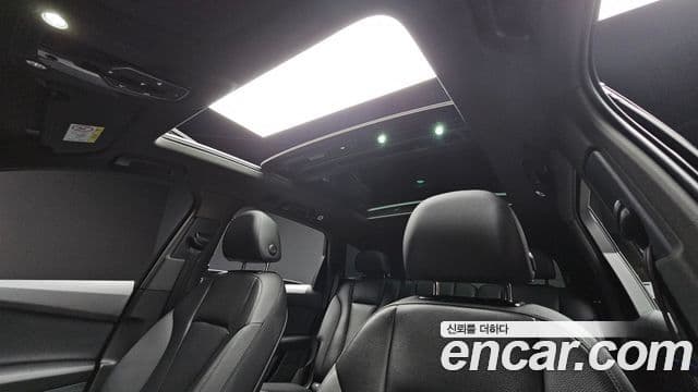 Audi Q7 2022 — Şəkil 16/20