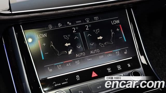 Audi Q7 2022 — ფოტო 6/32