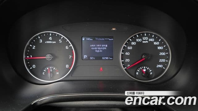 Kia Seltos 2019 — Şəkil 8/20