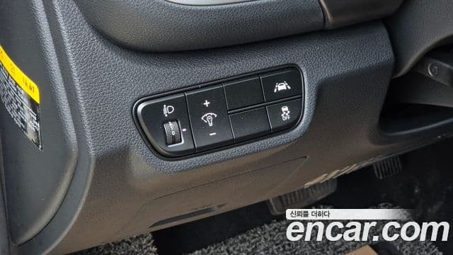 Kia Seltos 2019 — Şəkil 16/20