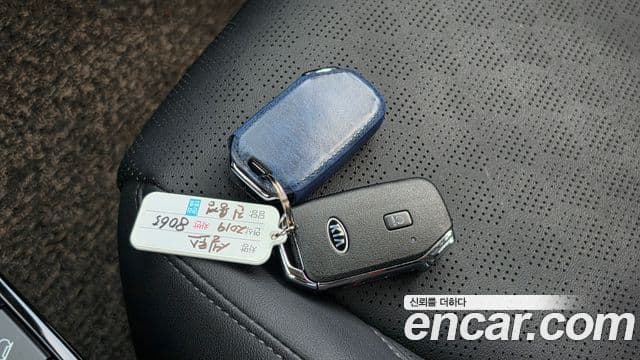 Kia Seltos 2019 — Şəkil 19/20