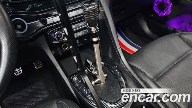 Hyundai Veloster 2018 — Şəkil 8/20