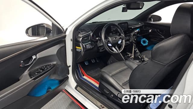 Hyundai Veloster 2018 — Şəkil 9/20