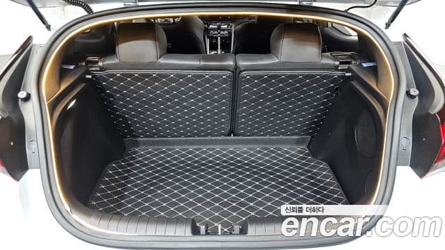 Hyundai Veloster 2018 — Şəkil 16/20